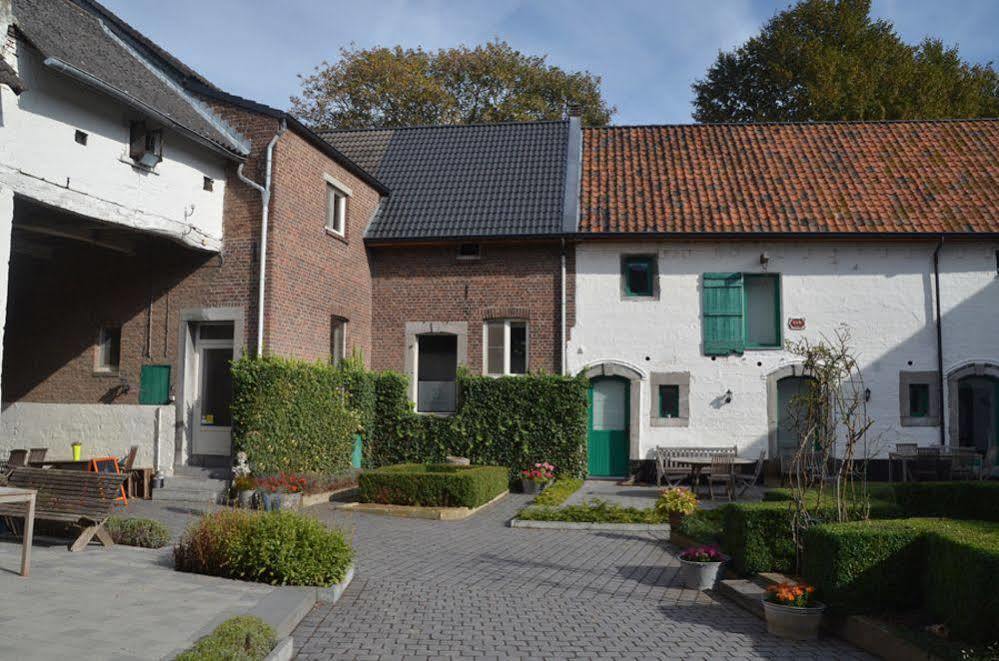B&B De Oude Winning Riemst Exterior photo